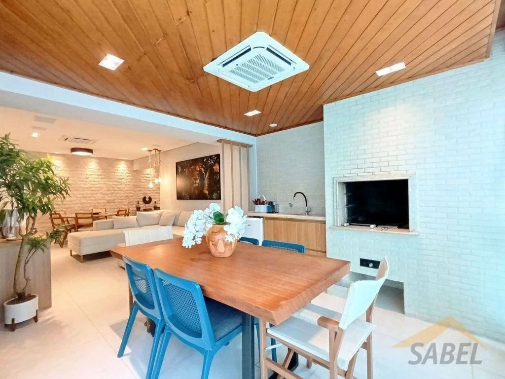 Apartamento com 137 m² e 2 suítes no Módulo 8 na Riviera de São Lourenço