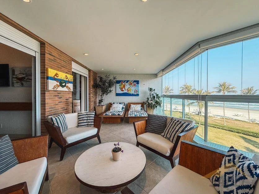 Apartamento com 214 m² e 4 suítes no Módulo 7 na Riviera de São Lourenço