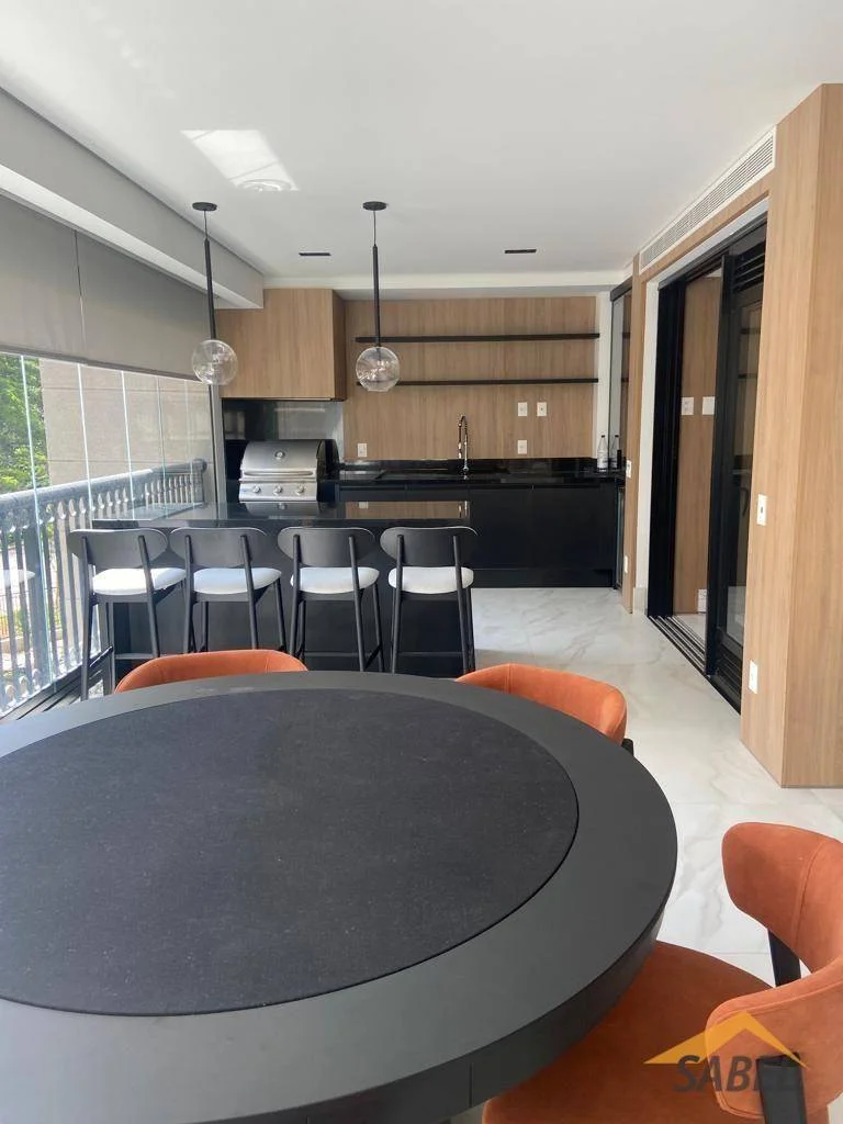 Apartamento com 360 m² e 4 suítes em Alphaville Industrial, Barueri