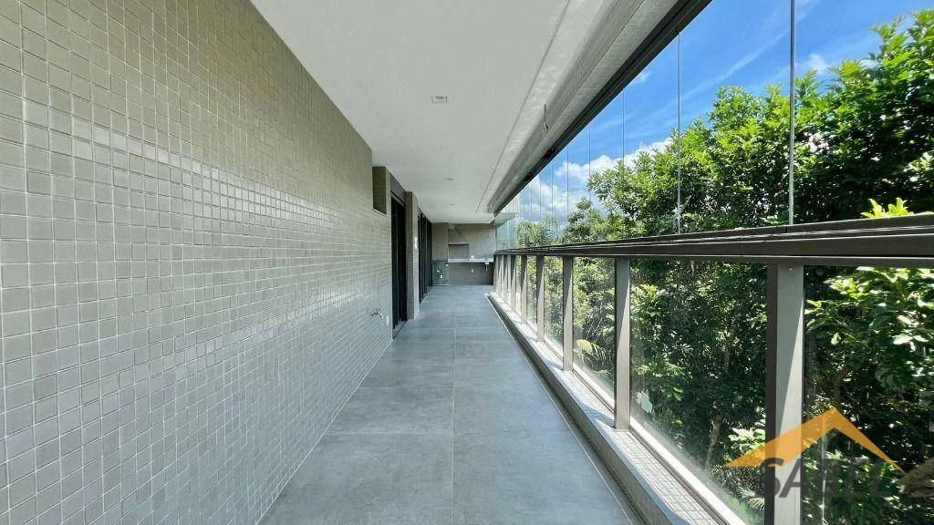 Apartamento com 160 m² e 3 suítes na Riviera de São Lourenço