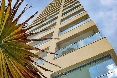 Apartamento à Venda com 263 m² e 4 suítes em Santana