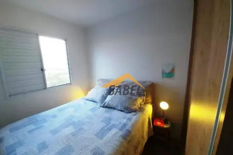 Apartamento à Venda com 61 m² e 1 suíte em Carapicuíba