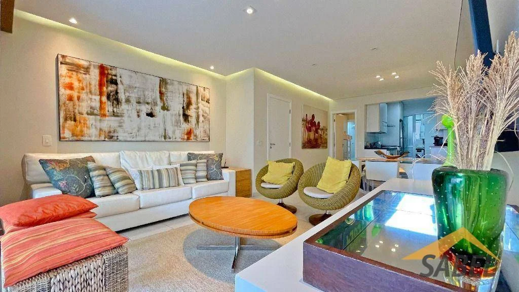 Apartamento com 138 m² e 4 suítes no Módulo 8 na Riviera de São Lourenço