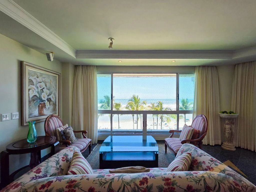 Apartamento com 350 m² e 4 suítes na Riviera de São Lourenço