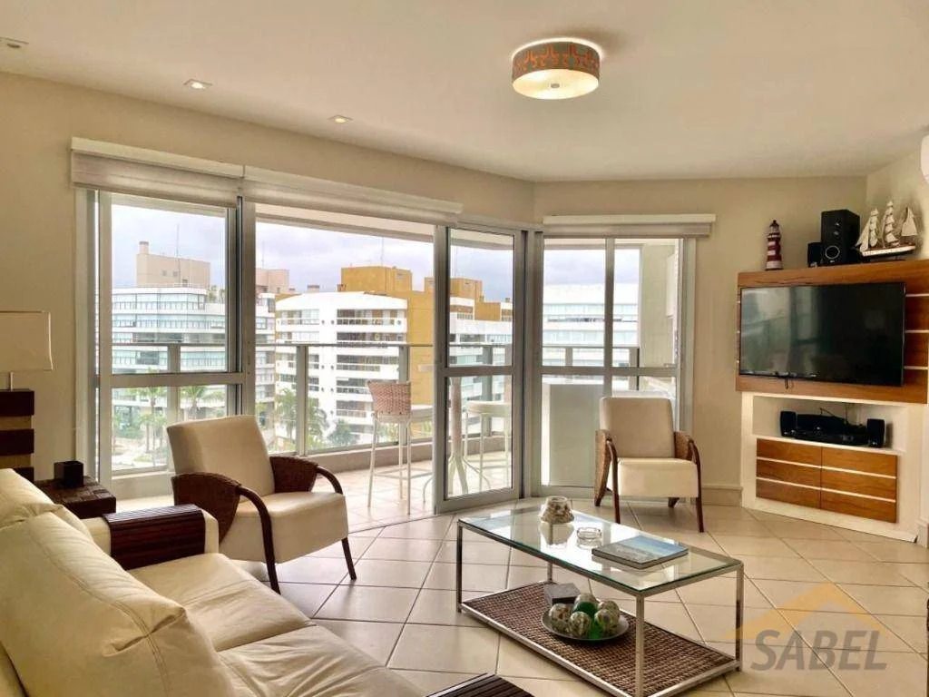 Apartamento com 178 m² e 4 suítes no Módulo 7 na Riviera de São Lourenço