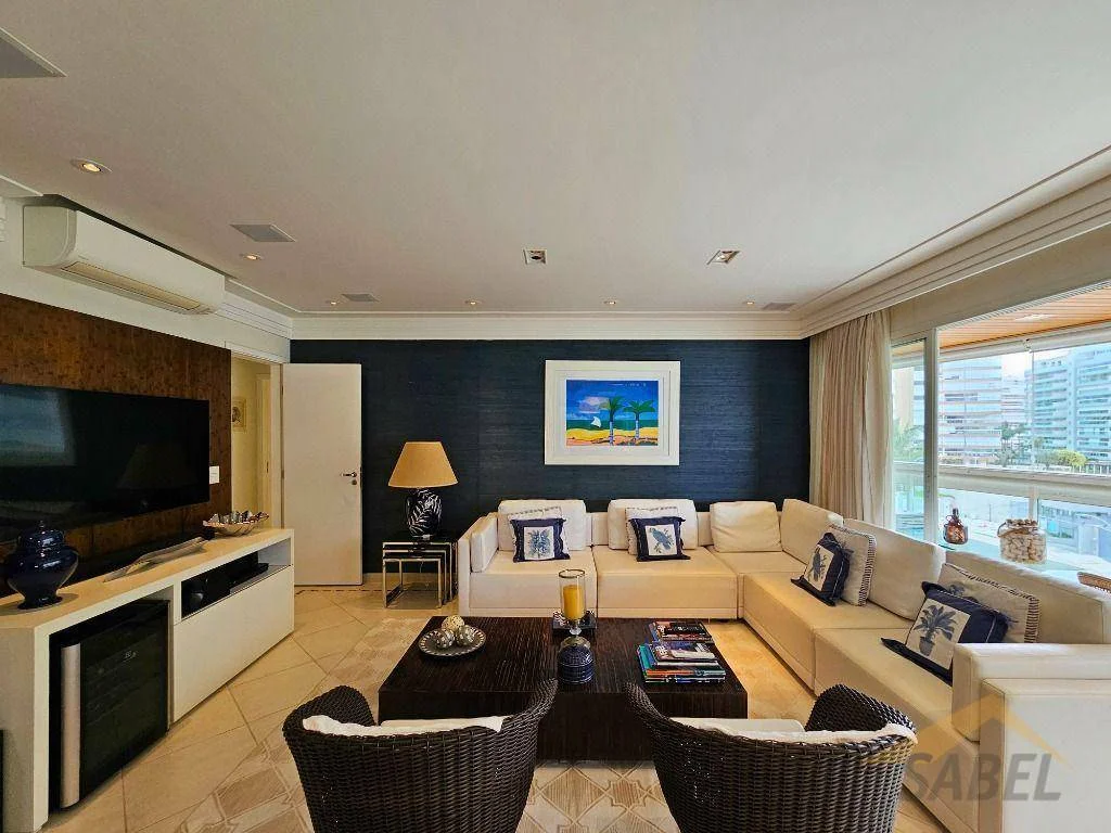 Apartamento com 197 m² e 4 suítes no Módulo 7 na Riviera de São Lourenço