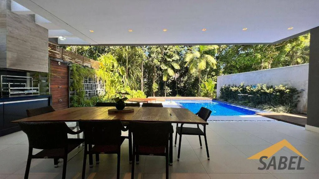 Casa com 416 m² e 5 suítes na Riviera de São Lourenço