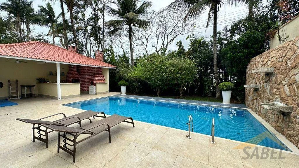 Casa com 286 m² e 4 suítes no Módulo 18 na Riviera de São Lourenço