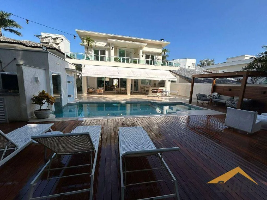 Casa com 487 m² e 6 suítes na Riviera de São Lourenço