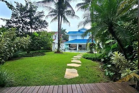 Casa à Venda com 243 m² e 4 suítes no Módulo 21 na Riviera de São Lourenço