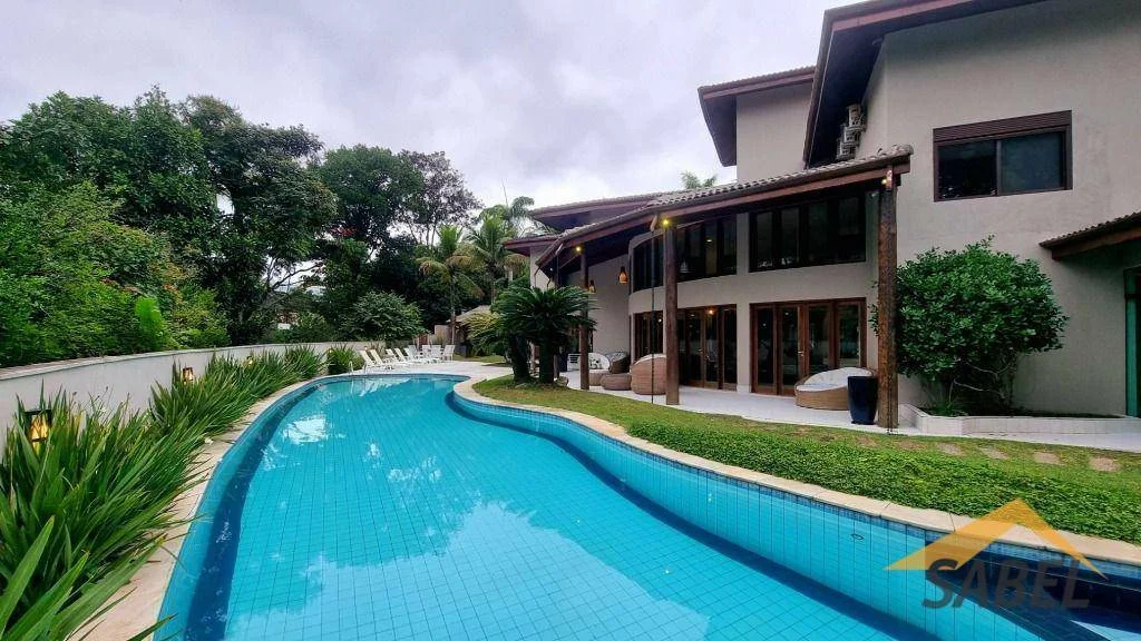 Casa com 800 m² e 5 suítes no Módulo 5 na Riviera de São Lourenço