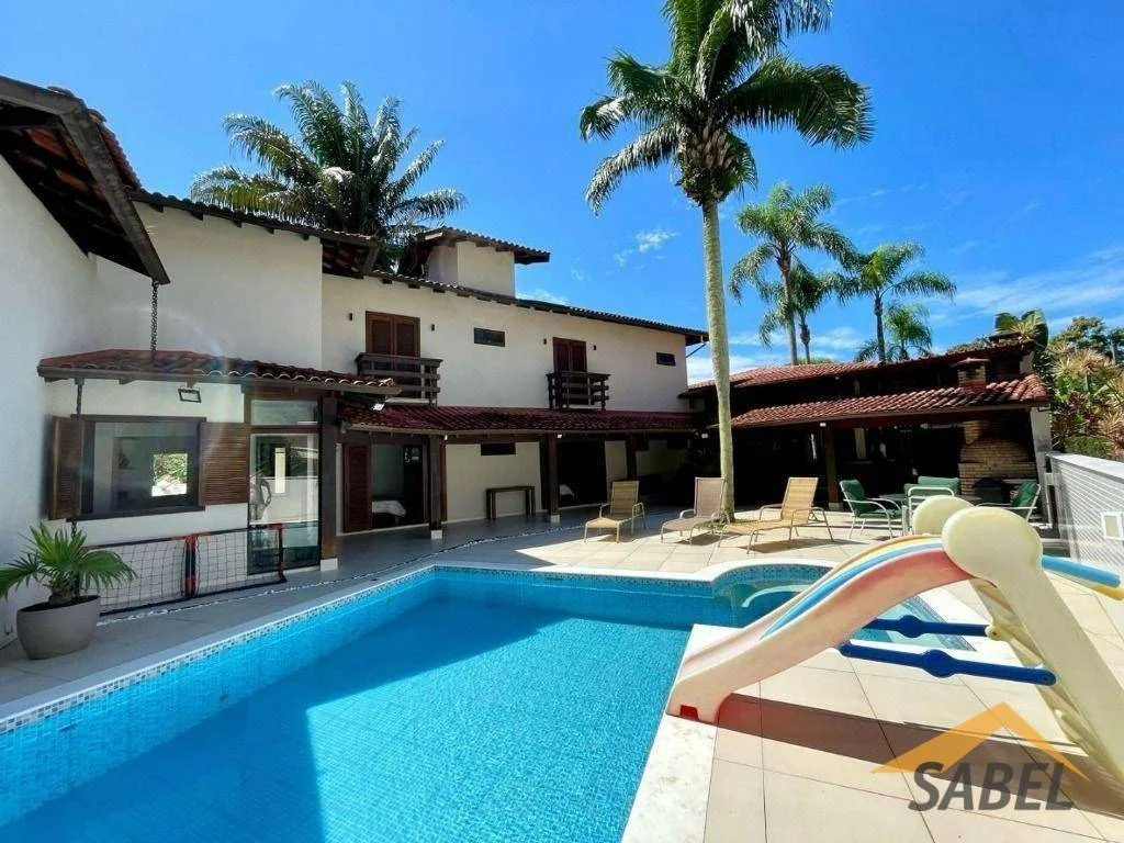 Casa com 350 m² e 6 suítes no Módulo 21 na Riviera de São Lourenço