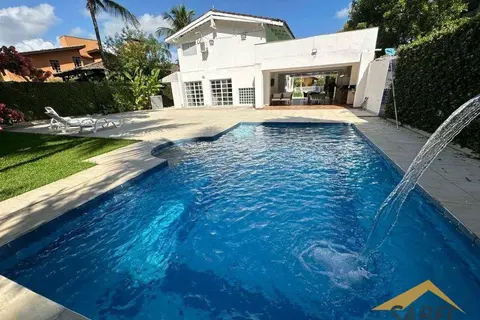 Casa à Venda com 396 m² e 5 suítes no Módulo 3 na Riviera de São Lourenço