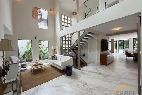 Casa à Venda com 240 m² e 3 suítes no Módulo 22 na Riviera de São Lourenço