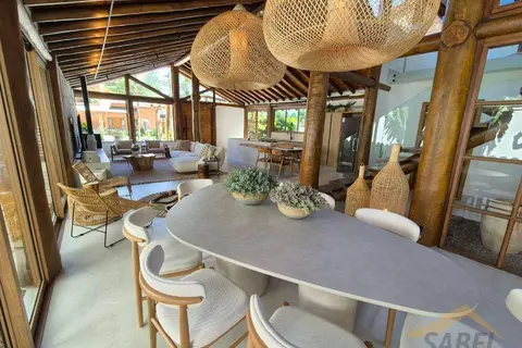 Casa à Venda com 370 m² e 5 suítes no Módulo 20 na Riviera de São Lourenço