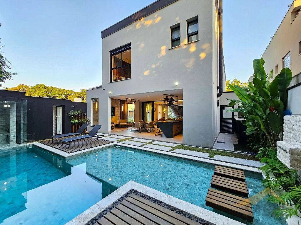 Casa com 389 m² e 5 suítes no Módulo 24 na Riviera de São Lourenço