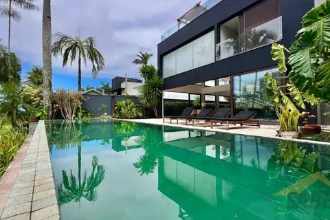 Casa com 720 m² e 7 suítes na Riviera de São Lourenço