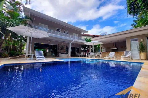 Casa à Venda com 297 m² e 5 suítes na Riviera de São Lourenço