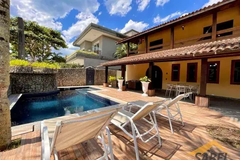 Casa à Venda com 450 m² e 5 suítes na Riviera de São Lourenço