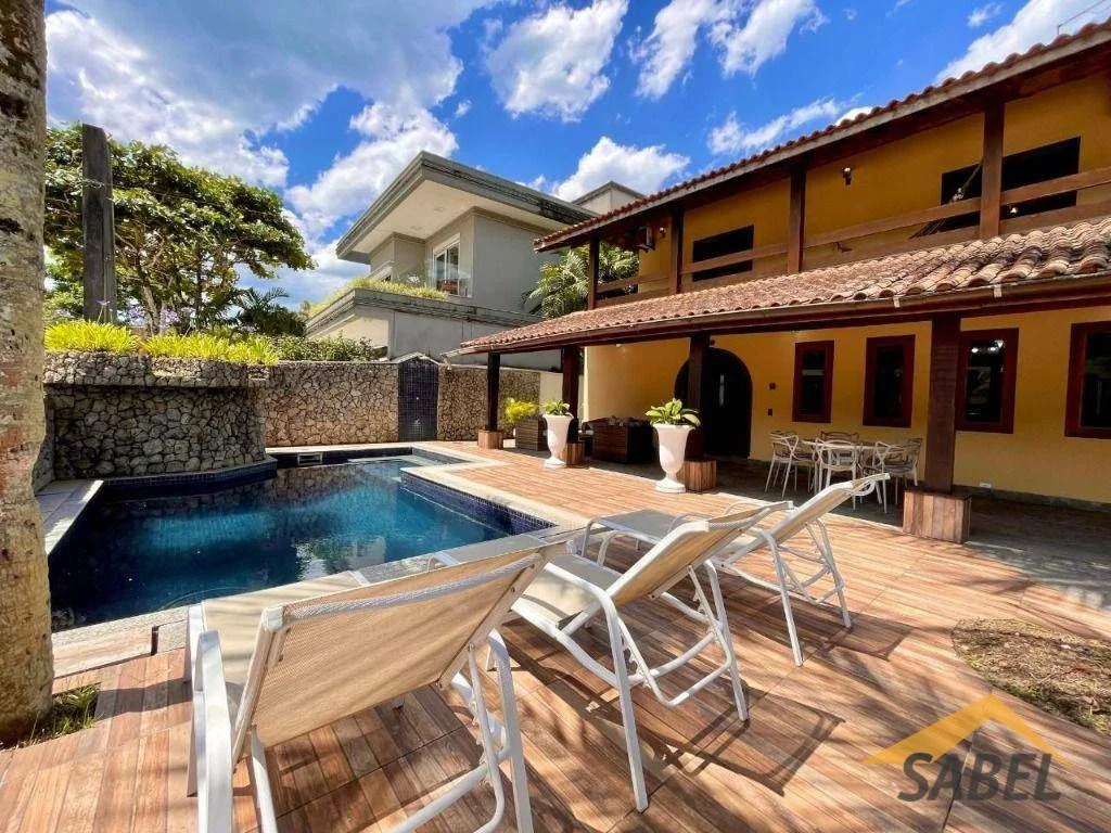 Casa com 450 m² e 5 suítes na Riviera de São Lourenço