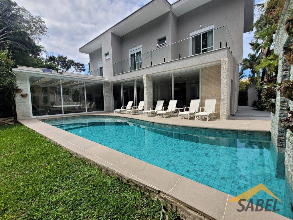 Casa com 507 m² e 7 suítes no Módulo 20 na Riviera de São Lourenço