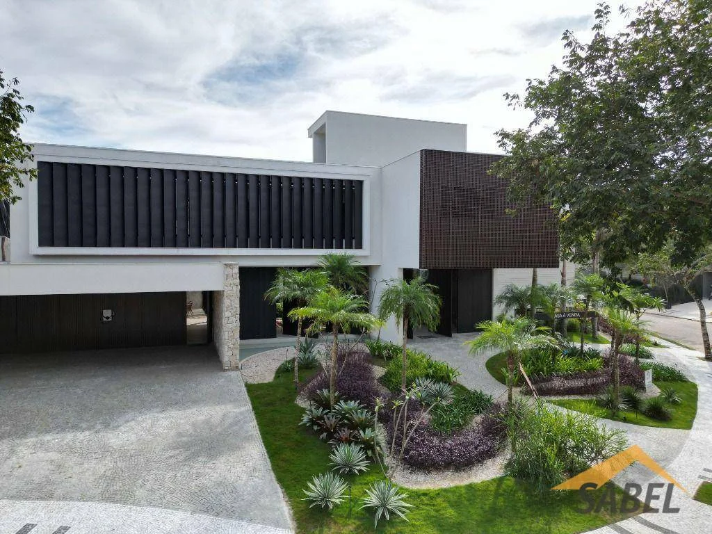 Casa com 800 m² e 8 suítes na Riviera de São Lourenço