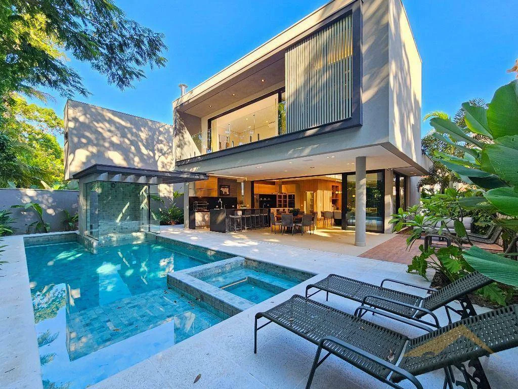 Casa com 400 m² e 5 suítes no Módulo 16 na Riviera de São Lourenço