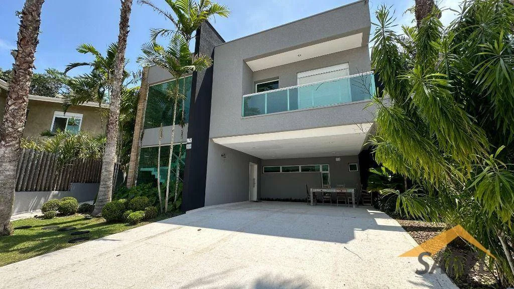 Casa com 367 m² e 4 suítes no Módulo 21 na Riviera de São Lourenço