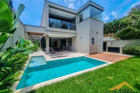 Casa à Venda com 355 m² e 4 suítes no Módulo 22 na Riviera de São Lourenço