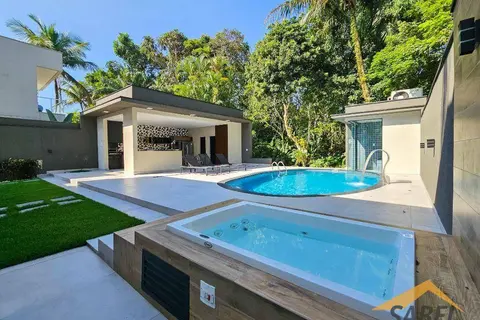 Casa à Venda com 379 m² e 4 suítes no Módulo 22 na Riviera de São Lourenço