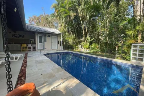 Casa à Venda com 264 m² e 5 suítes no Módulo 30 na Riviera de São Lourenço