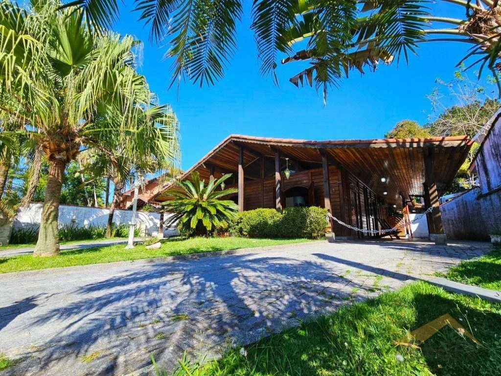 Casa com 213 m² e 2 suítes na Riviera de São Lourenço