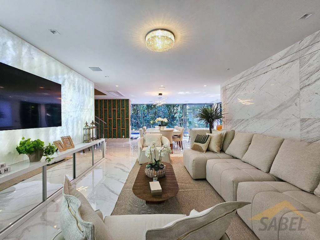 Casa com 464 m² e 4 suítes no Módulo 12 na Riviera de São Lourenço