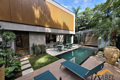 Casa à Venda com 405 m² e 4 suítes no Módulo 12 na Riviera de São Lourenço