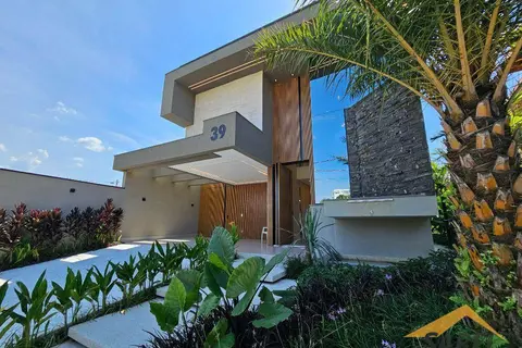Casa à Venda com 455 m² e 6 suítes na Riviera de São Lourenço