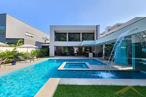 Casa à Venda com 635 m² e 5 suítes no Módulo 17 na Riviera de São Lourenço