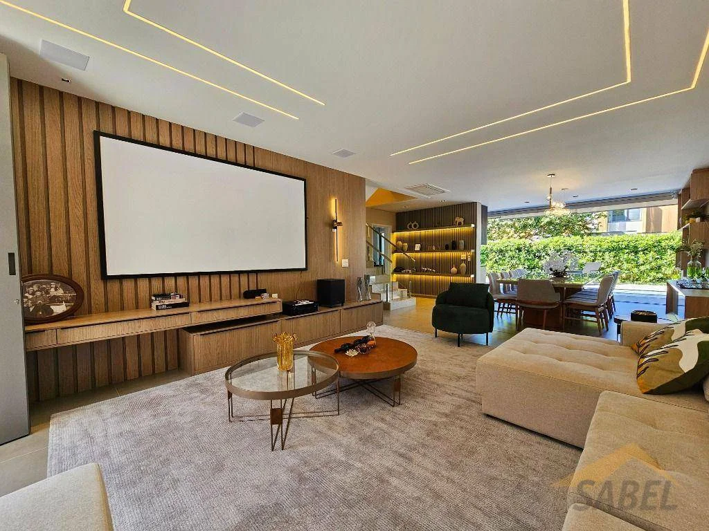 Casa com 413 m² e 4 suítes no Módulo 12 na Riviera de São Lourenço