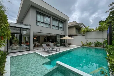 Casa à Venda com 420 m² e 6 suítes no Módulo 11 na Riviera de São Lourenço