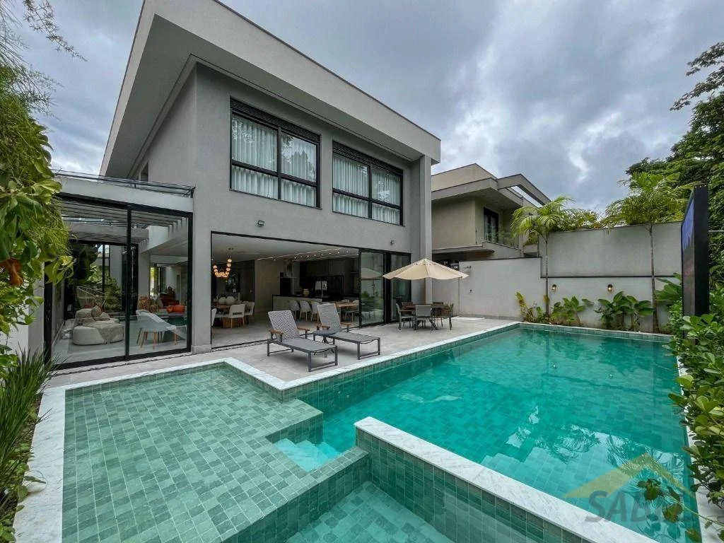 Casa com 420 m² e 6 suítes no Módulo 11 na Riviera de São Lourenço