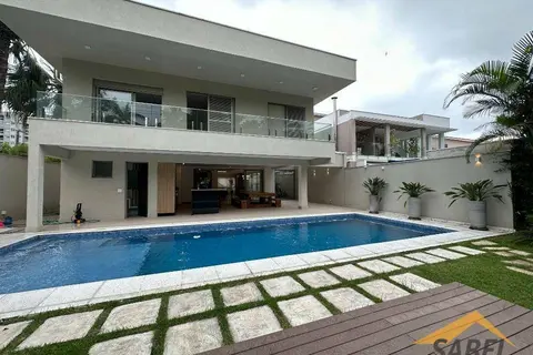 Casa à Venda com 469 m² e 6 suítes no Módulo 3 na Riviera de São Lourenço