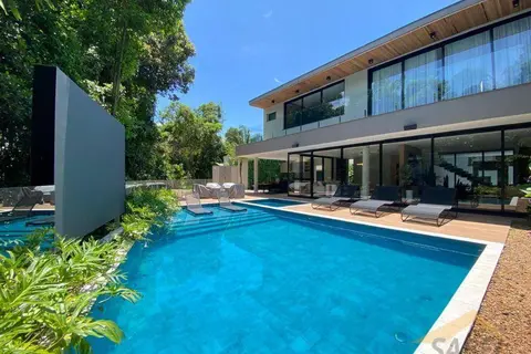 Casa à Venda com 570 m² e 6 suítes no Módulo 12 na Riviera de São Lourenço