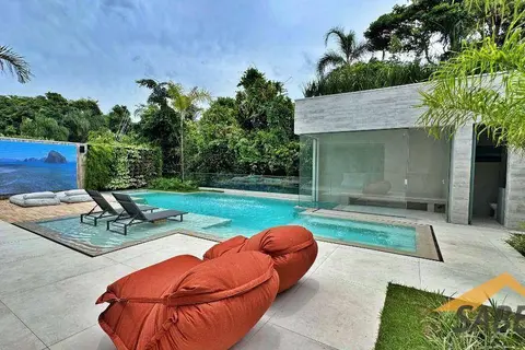 Casa à Venda com 621 m² e 6 suítes na Riviera de São Lourenço