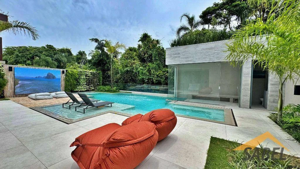 Casa com 621 m² e 6 suítes na Riviera de São Lourenço