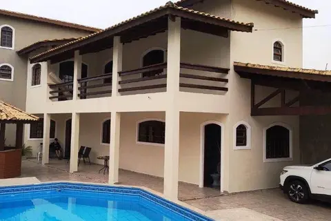 Casa à Venda com 324 m² e 2 suítes em Balneário Stella Maris