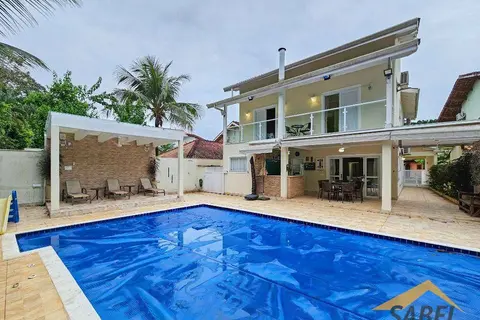 Casa à Venda com 277 m² e 4 suítes no Módulo 30 na Riviera de São Lourenço