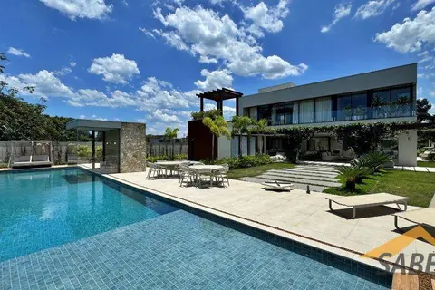 Casa com 940 m² e 5 suítes na Riviera de São Lourenço