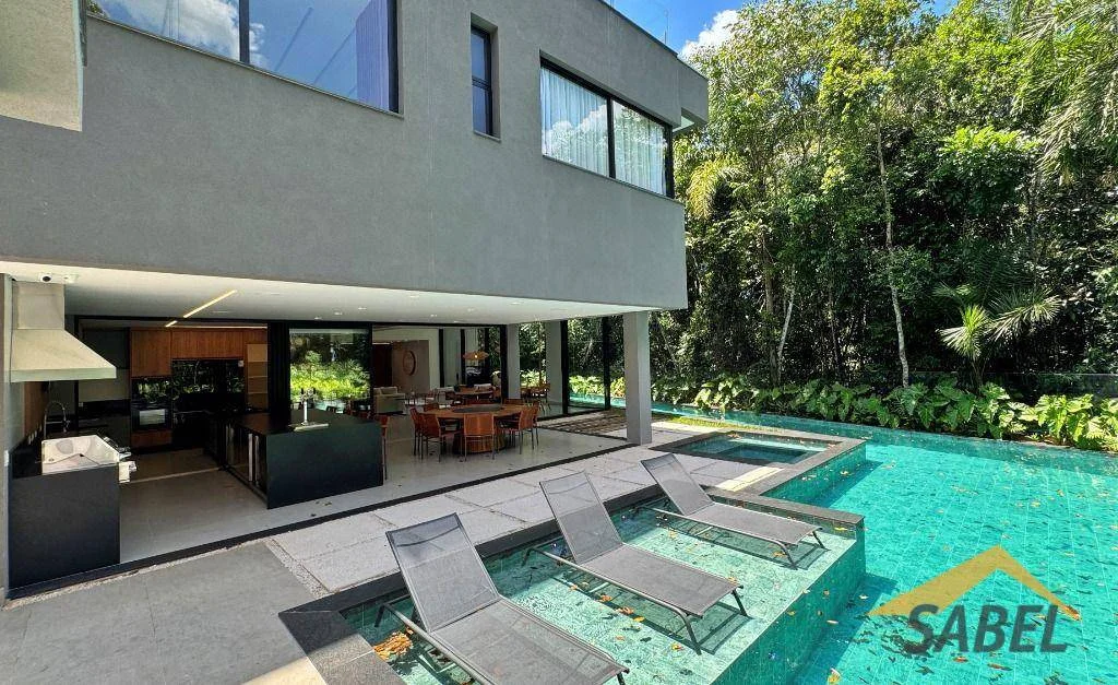 Casa com 650 m² e 6 suítes no Módulo 16 na Riviera de São Lourenço