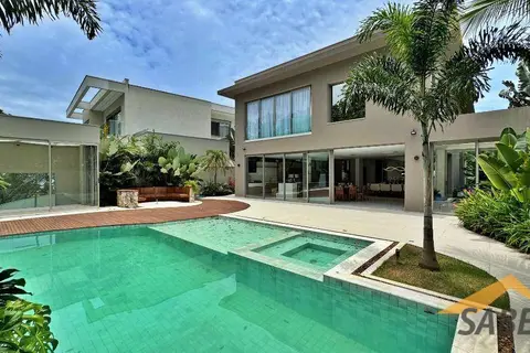 Casa à Venda com 611 m² e 7 suítes na Riviera de São Lourenço