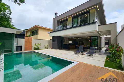 Casa à Venda com 331 m² e 5 suítes no Módulo 16 na Riviera de São Lourenço