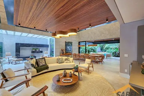 Casa à Venda com 474 m² e 5 suítes no Módulo 16 na Riviera de São Lourenço